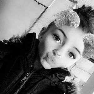 Meet your Posher, Amber